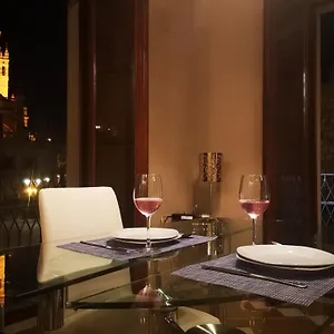 Luxury With Views To Alcazar, Cathedral And Giralda. Apartment Seville